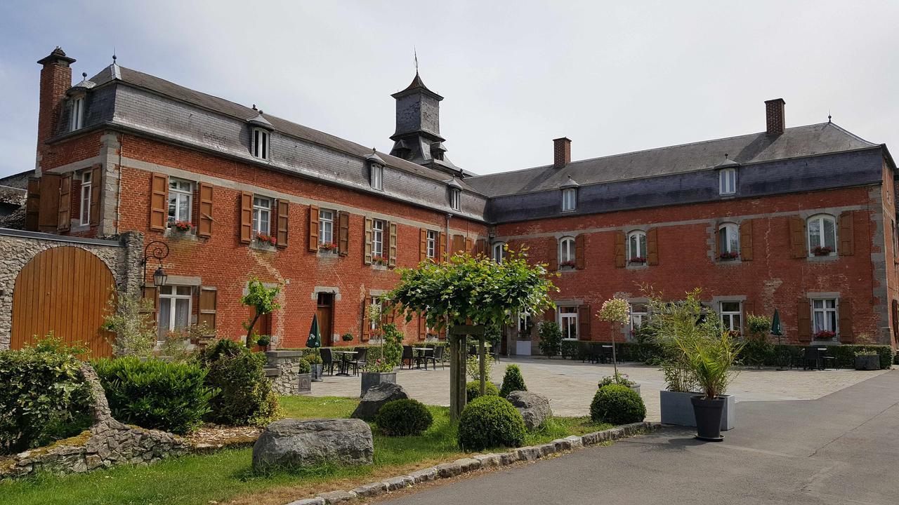 Logis - Chateau De La Motte - Hotel & Restaurant Liessies المظهر الخارجي الصورة